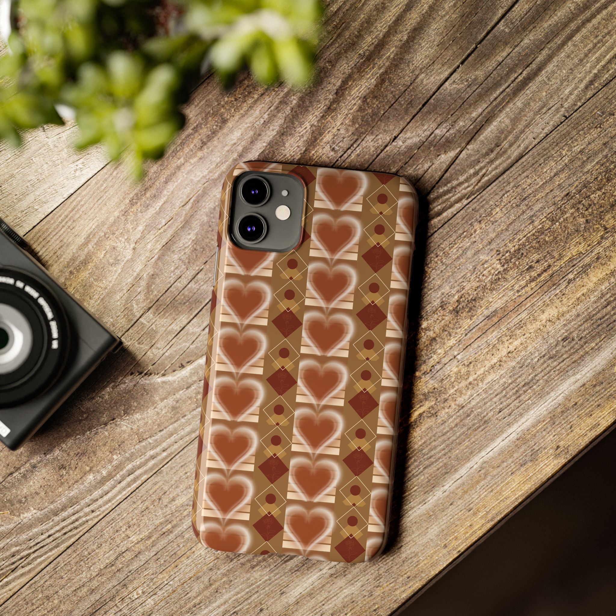 Fall Inspired Phone Case — Retro Brown Heart Pattern Slim Phone Case